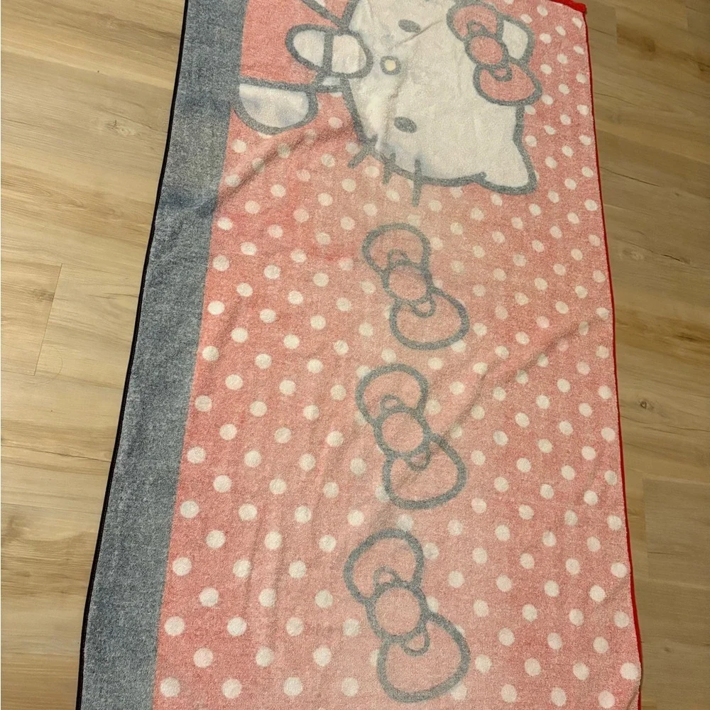 Red Bows Hello Kitty Oversize 100% Cotton Beach Towel 34